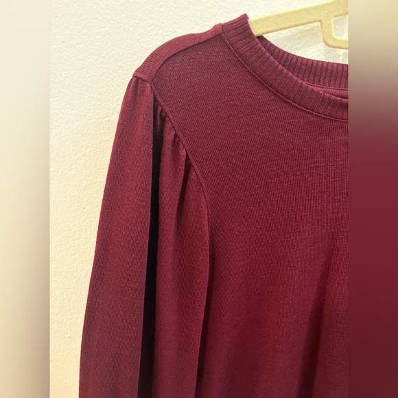 Gap Factory Soft Slub Puff Sleeve Long Sleeve Top in Burgundy - Picture 4 of 5